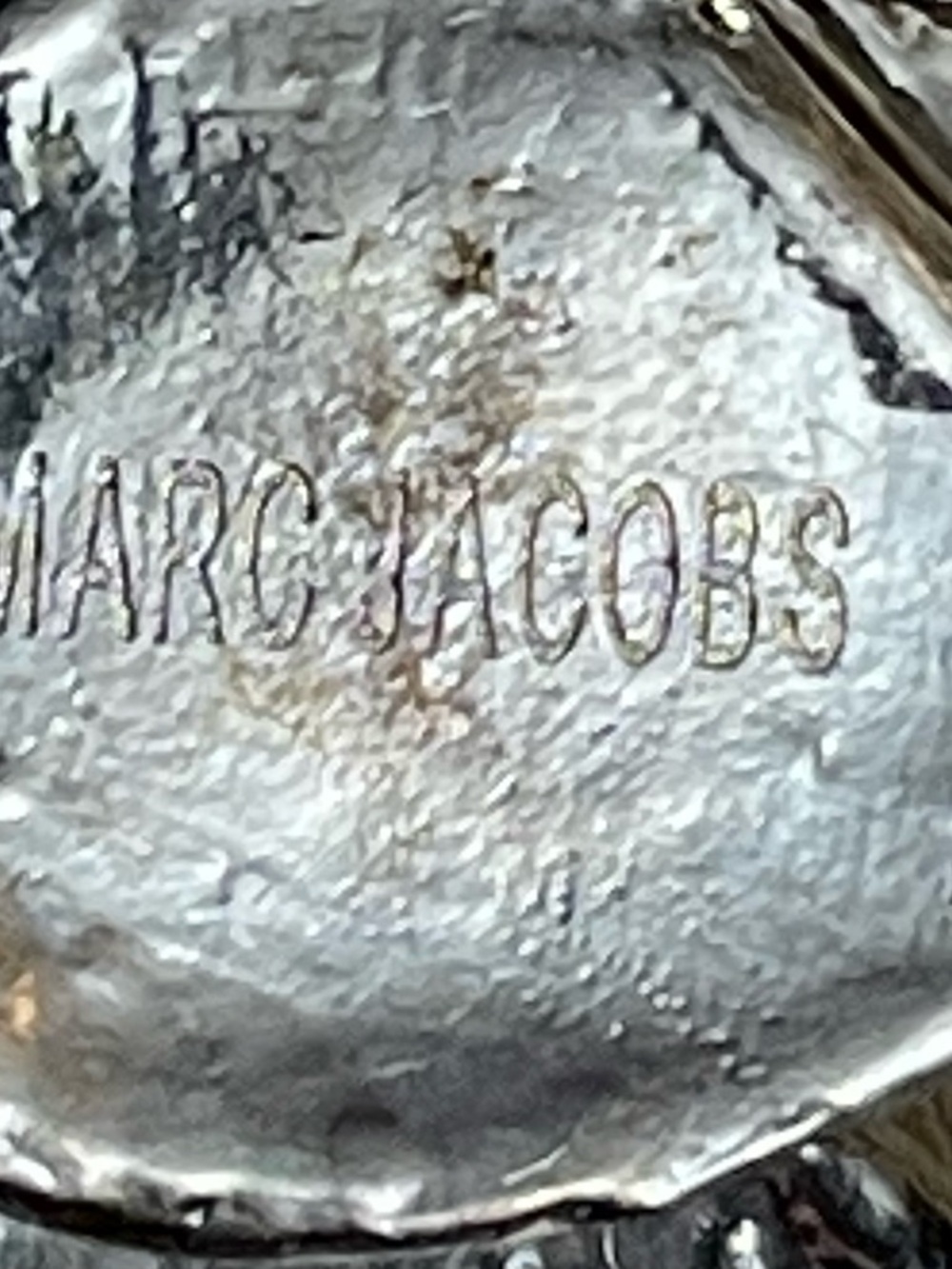 MARC JACOBS Multi-Color Crystal - Pink & Blue brooche mever used - Picture 12 of 16